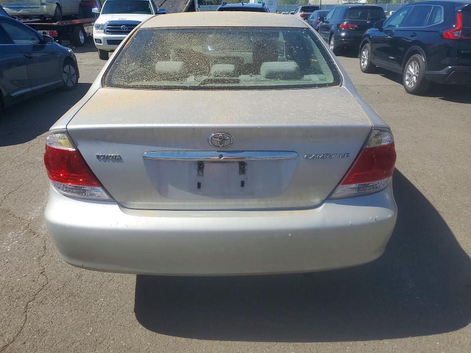 2006 Toyota Camry le