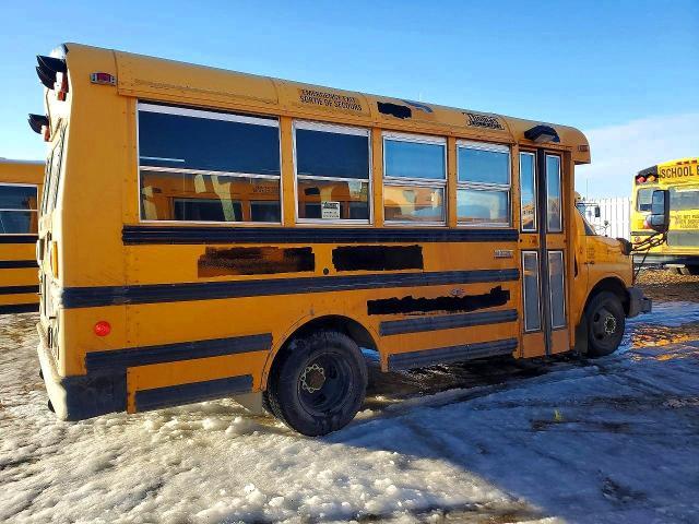 2010 Chev Express Cutaway G3500