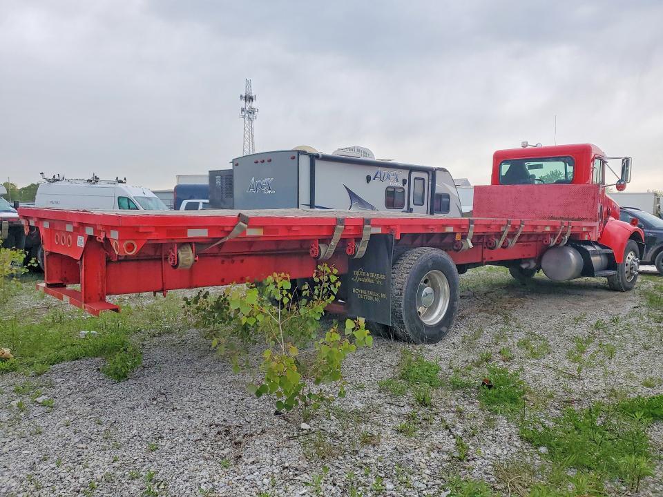 2003 Peterbilt 330 Flatbed Truck