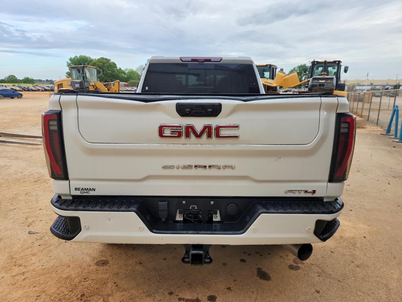 2024 GMC Sierra K2500 AT4