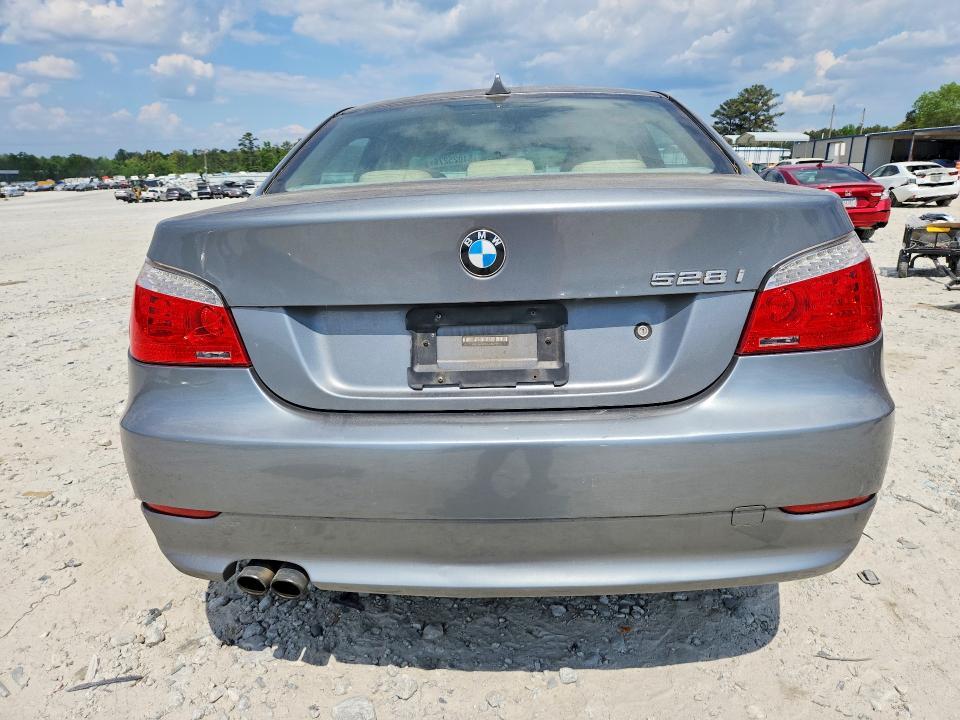 2010 BMW 528 i