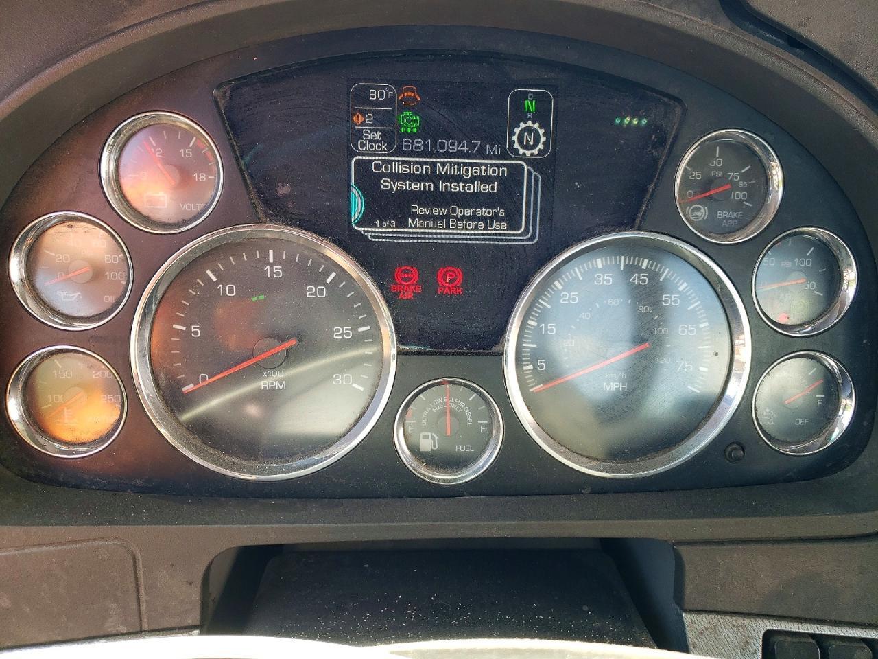 2019 Kenworth T680 Semi Truck