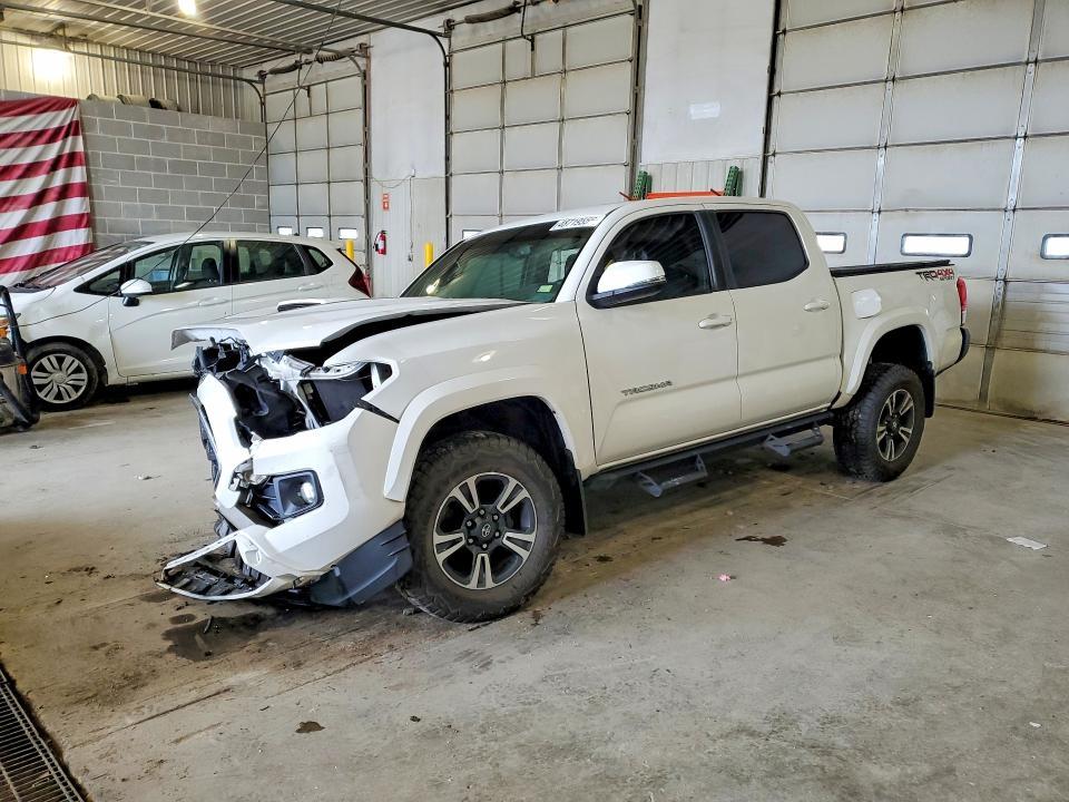 2016 Toyota Tacoma TRD Sport