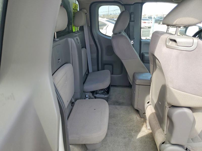 2013 Nissan Frontier S