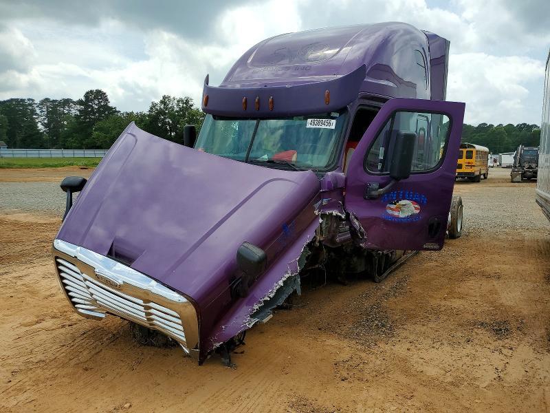 2017 Freigliner 2017 Freightliner Cascadia 125 Semi Truck