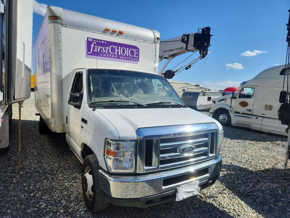 2015 Ford E350 BOX Truck