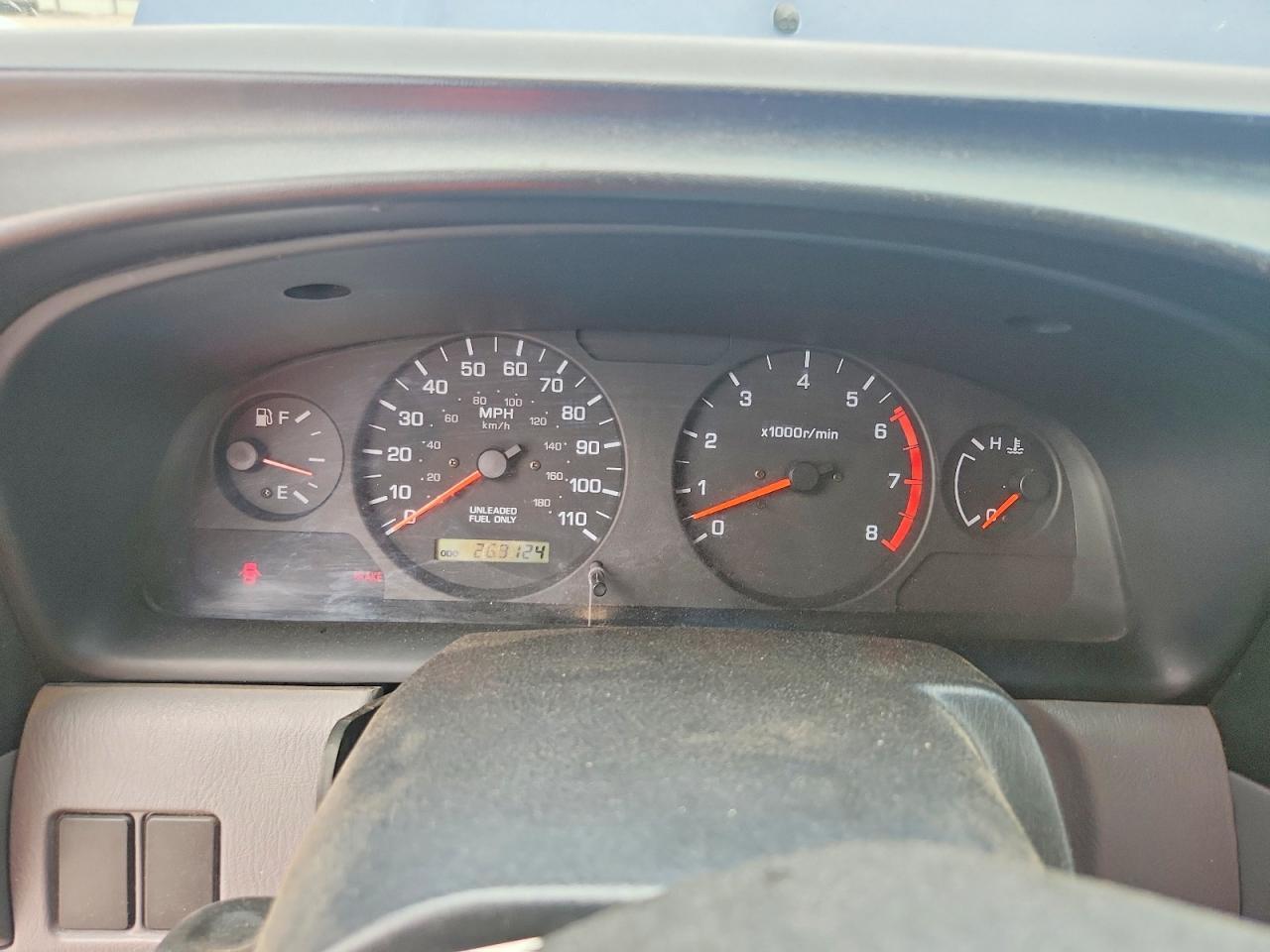 2000 Nissan Frontier XE