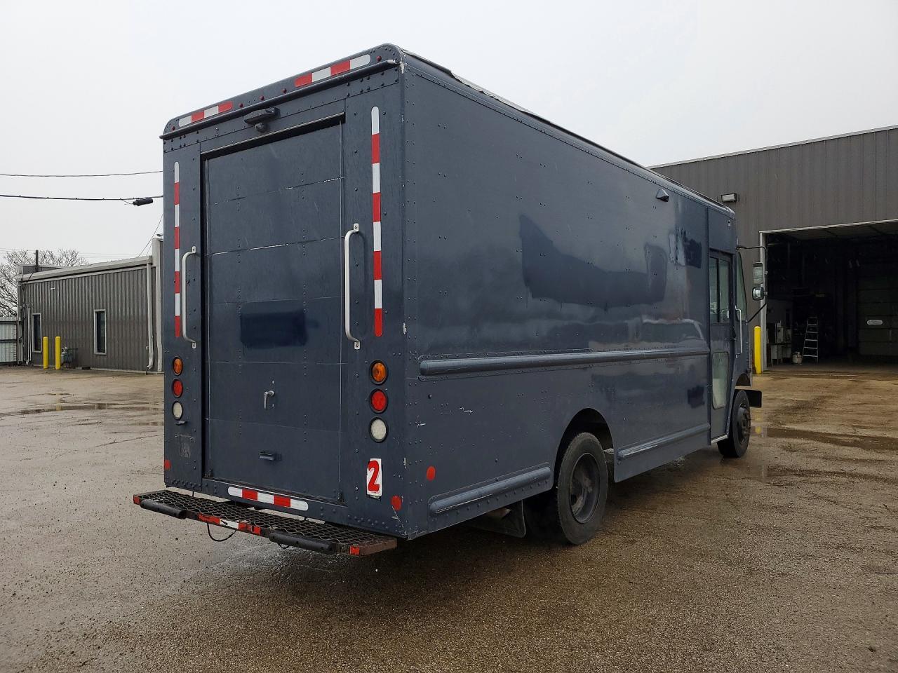 2020 Freightliner MT45G Chassis Delivery Truck