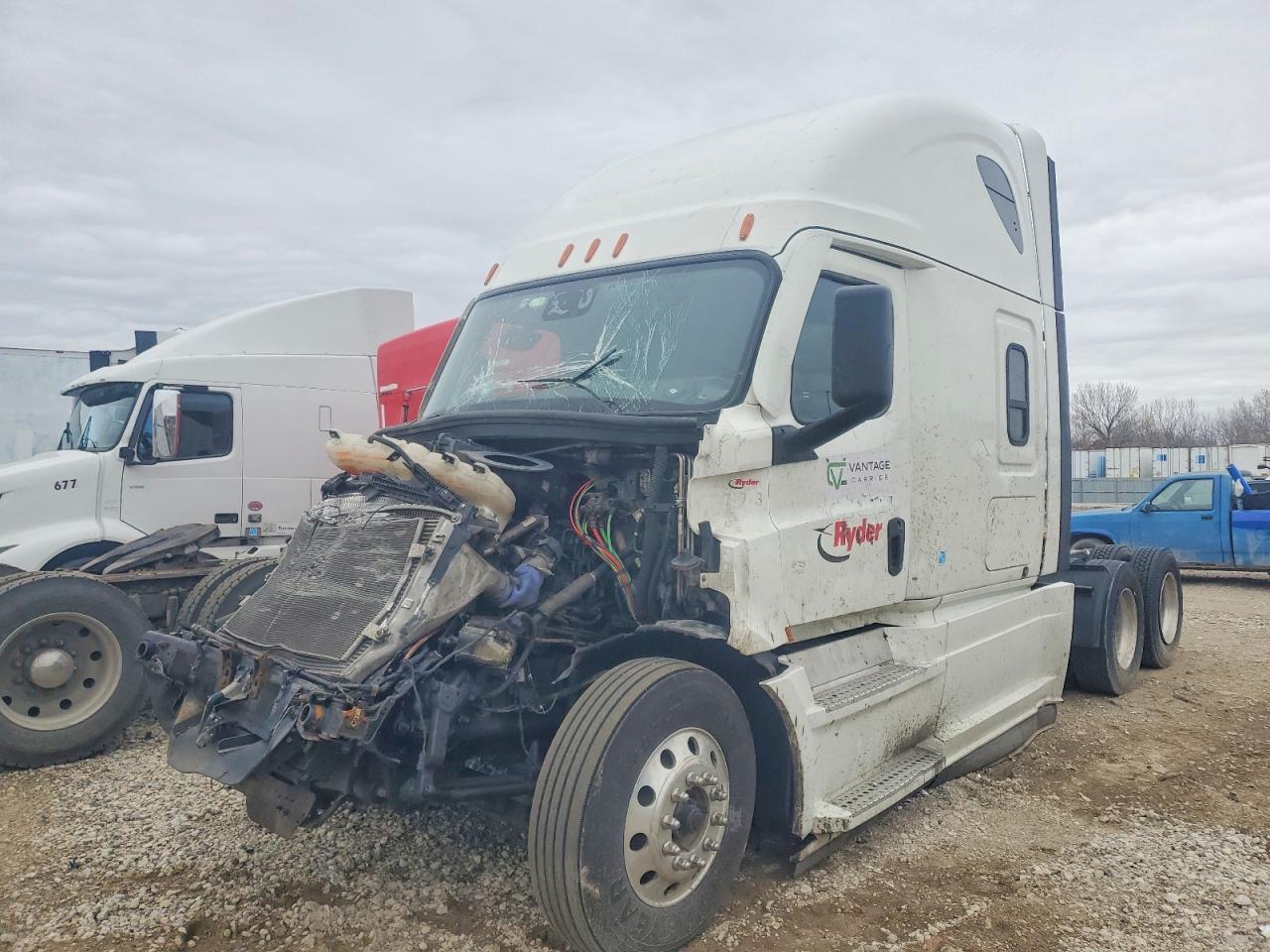 2020 Freigliner 2020 Freightliner Cascadia 126 Semi Truck