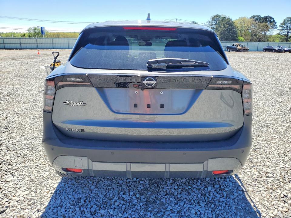 2025 Nissan Kicks sv
