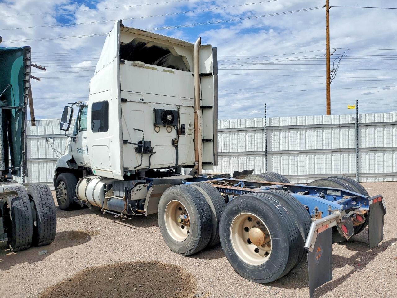 2013 International LF677 Semi Truck