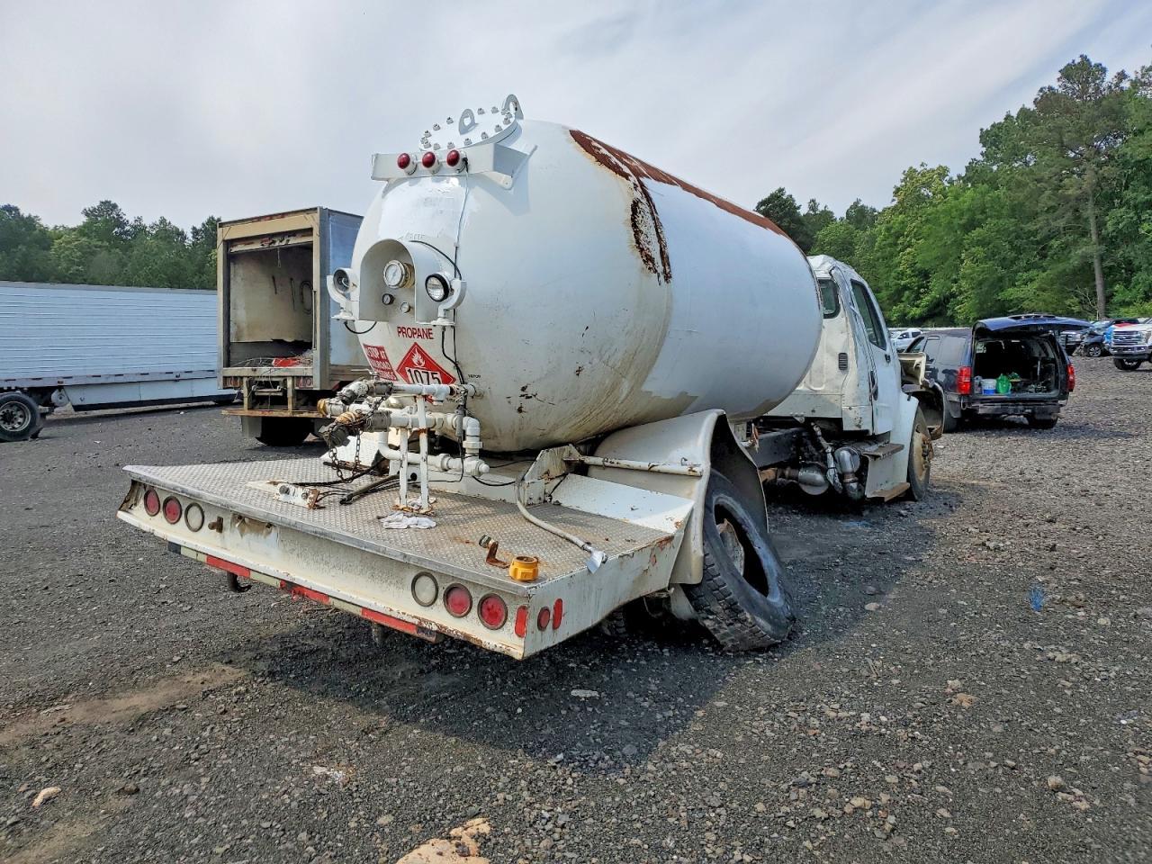 2016 Freigliner 2016 Freightliner Business Class M2 Propane Delive
