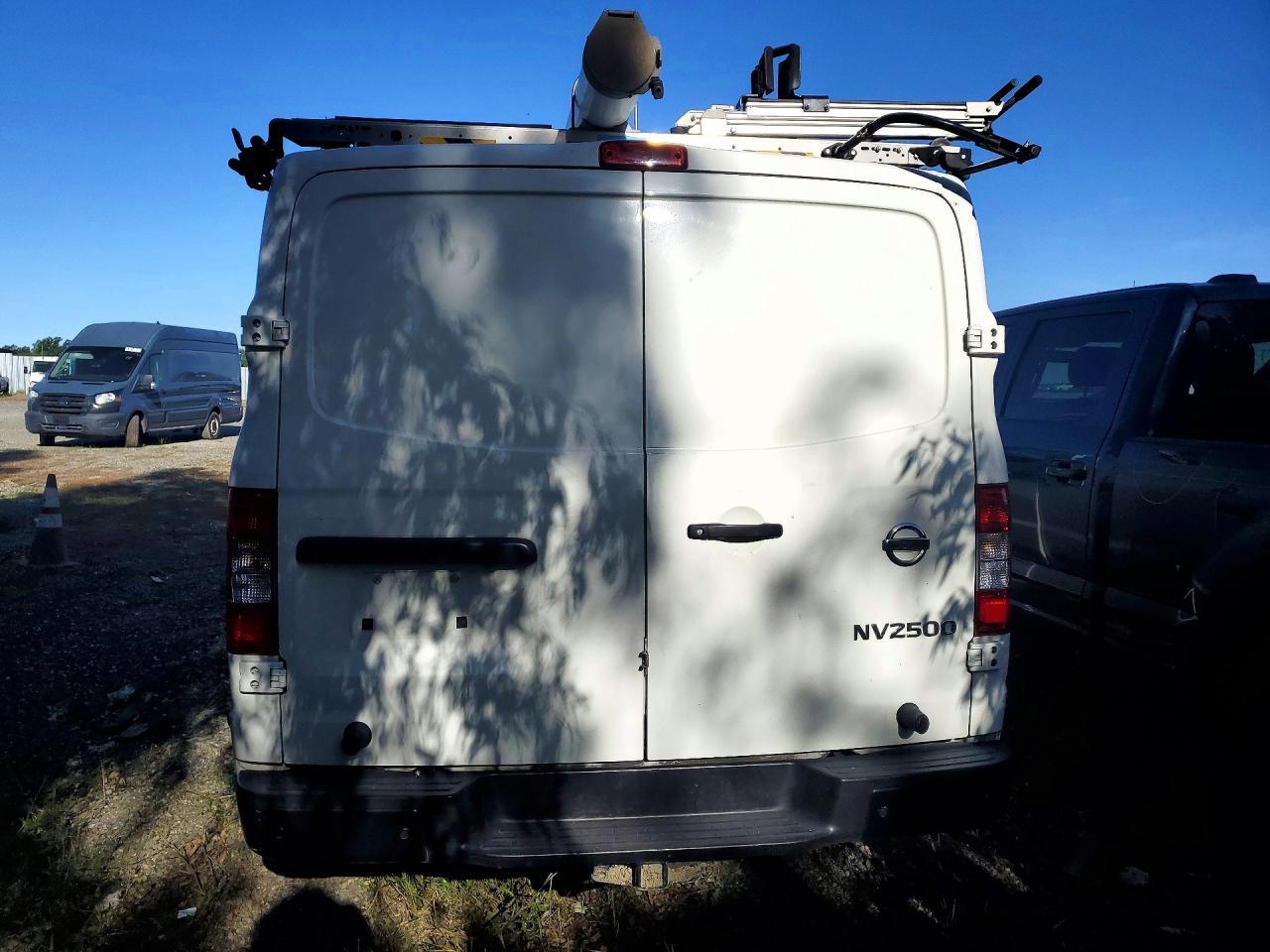2019 Nissan NV 2500 Utility / Service Van