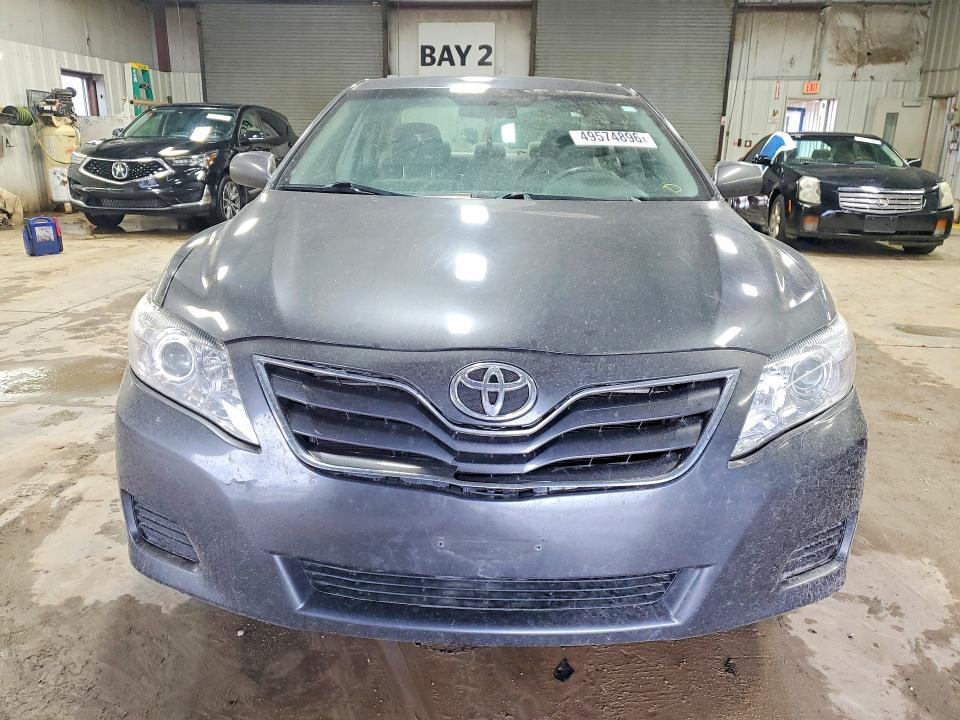 2011 Toyota Camry le