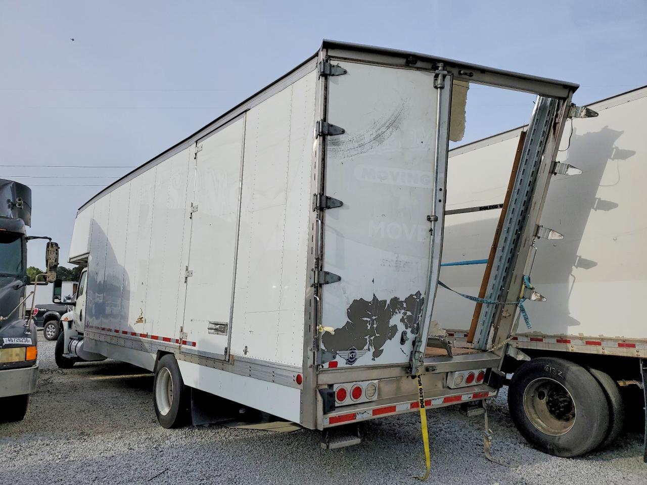 2022 International MV607 BOX Truck