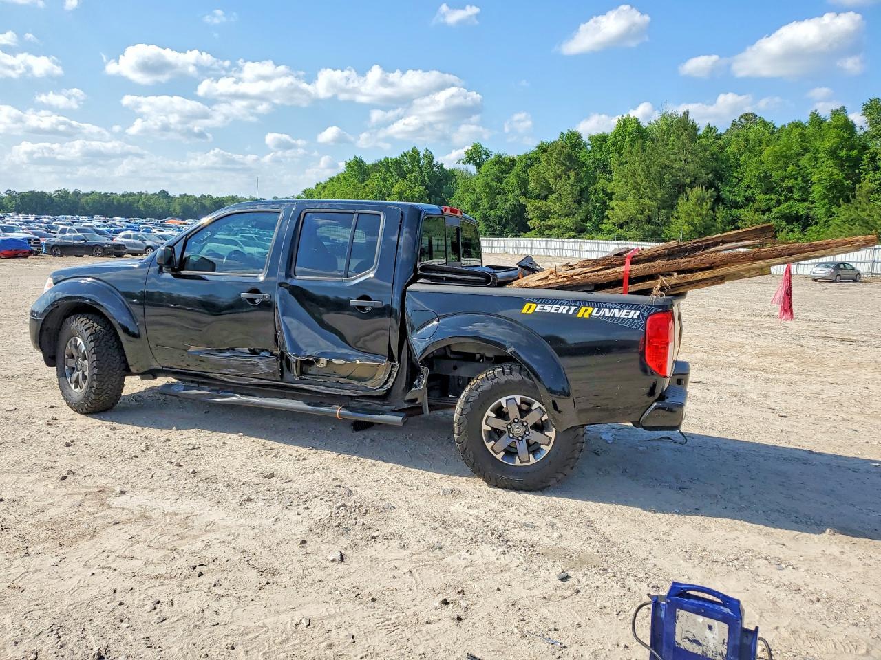 2016 Nissan Frontier Desert Runner