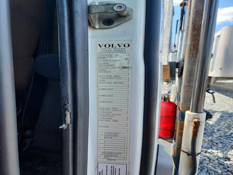 2013 Volv O VAH Car Hauler Truck