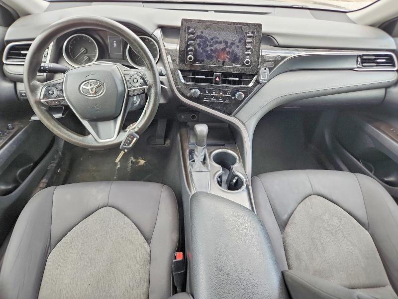 2021 Toyota Camry le