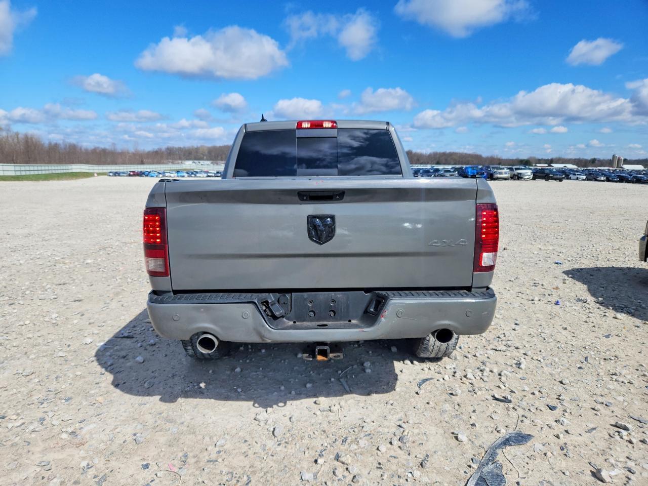 2018 Dodge RAM 1500 Sport