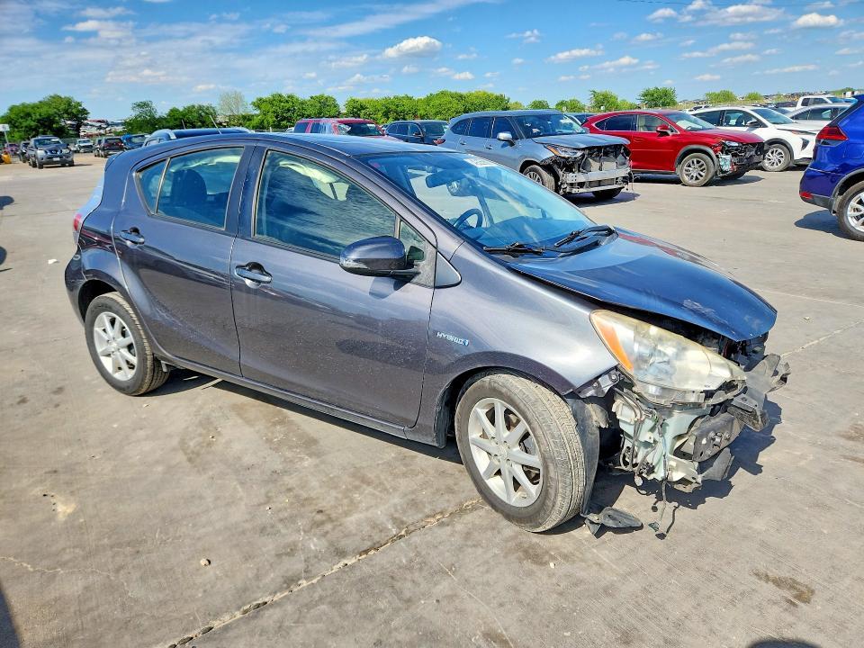 2013 Toyota Prius c Four