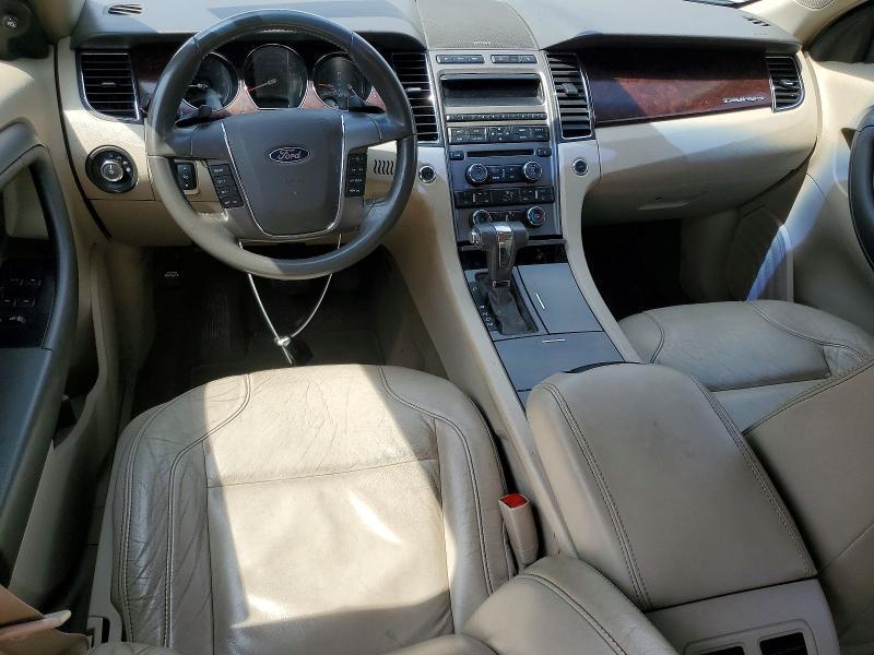 2010 Ford Taurus sel