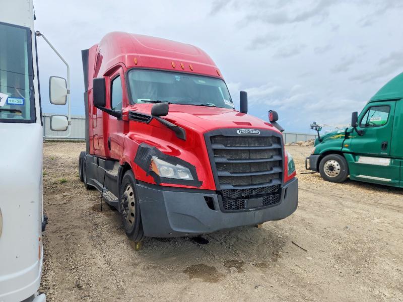 2020 Freightliner Cascadia 126 Semi Truck