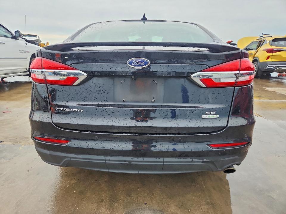 2019 Ford Fusion se