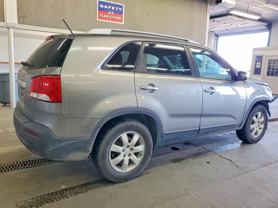 2011 KIA Sorento lx