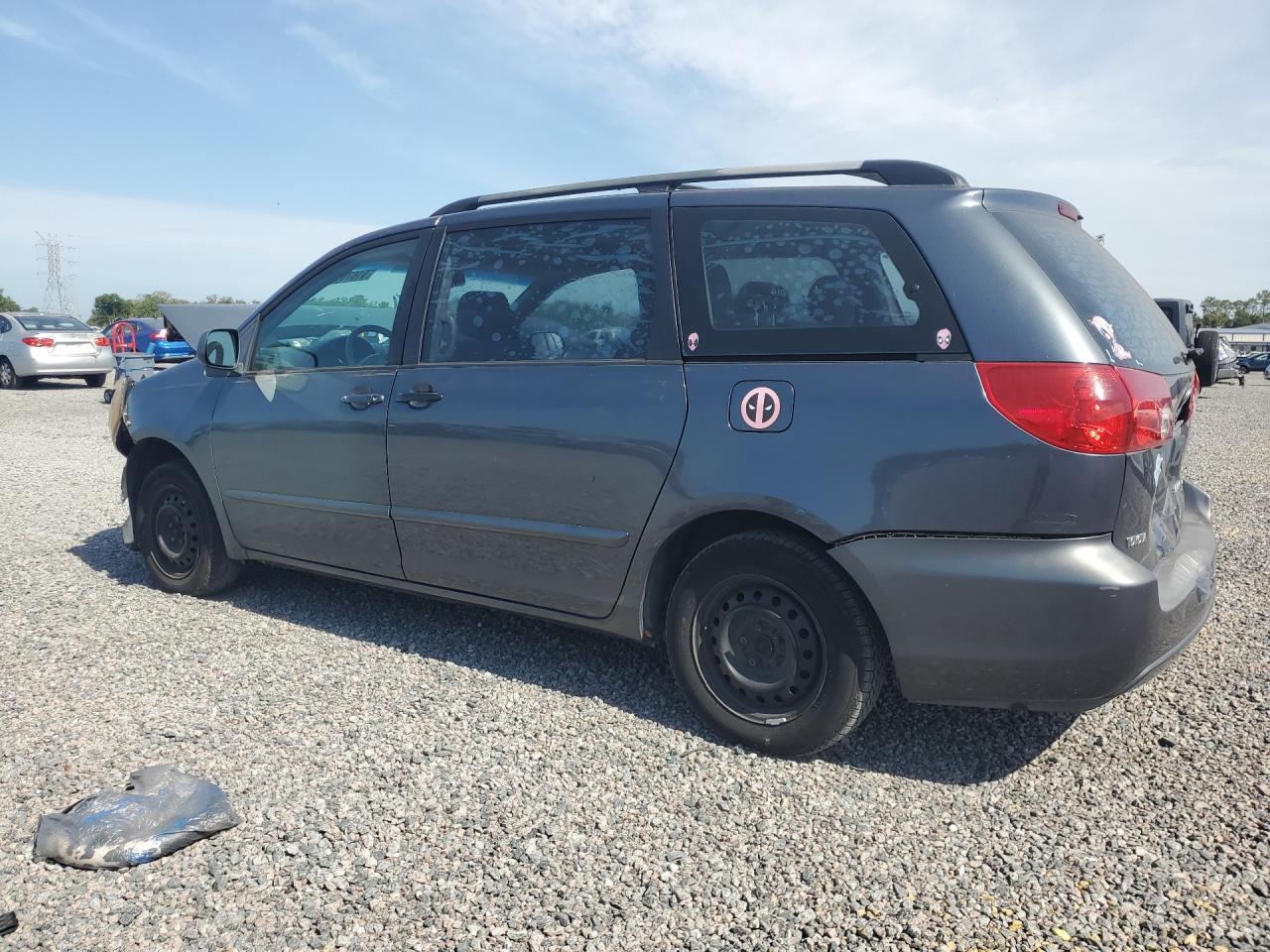 2006 Toyota Sienna ce 8 Passenger