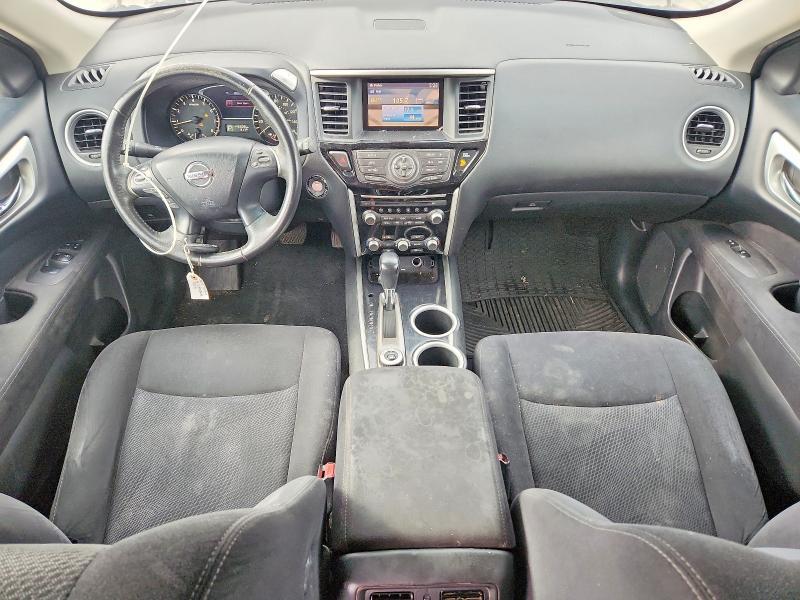 2015 Nissan Pathfinder sv