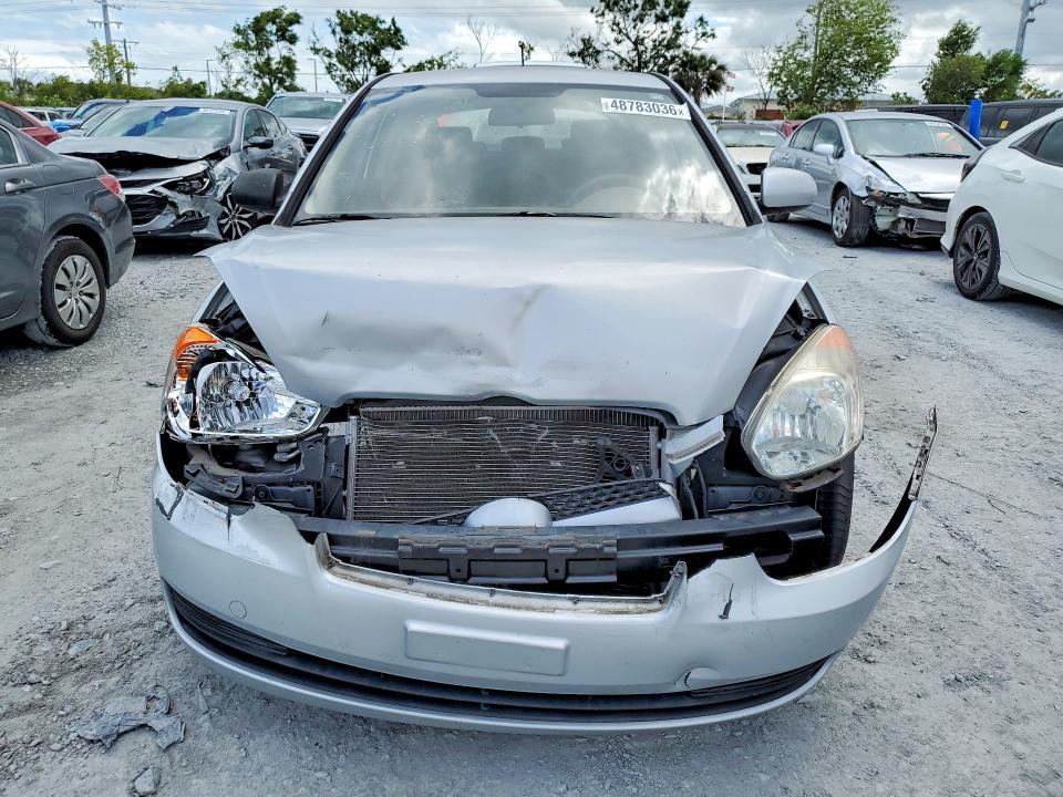 2011 Hyundai Accent gs