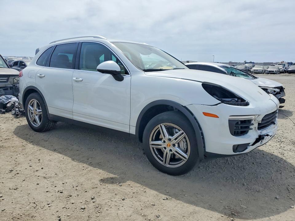 2017 Porsche Cayenne s