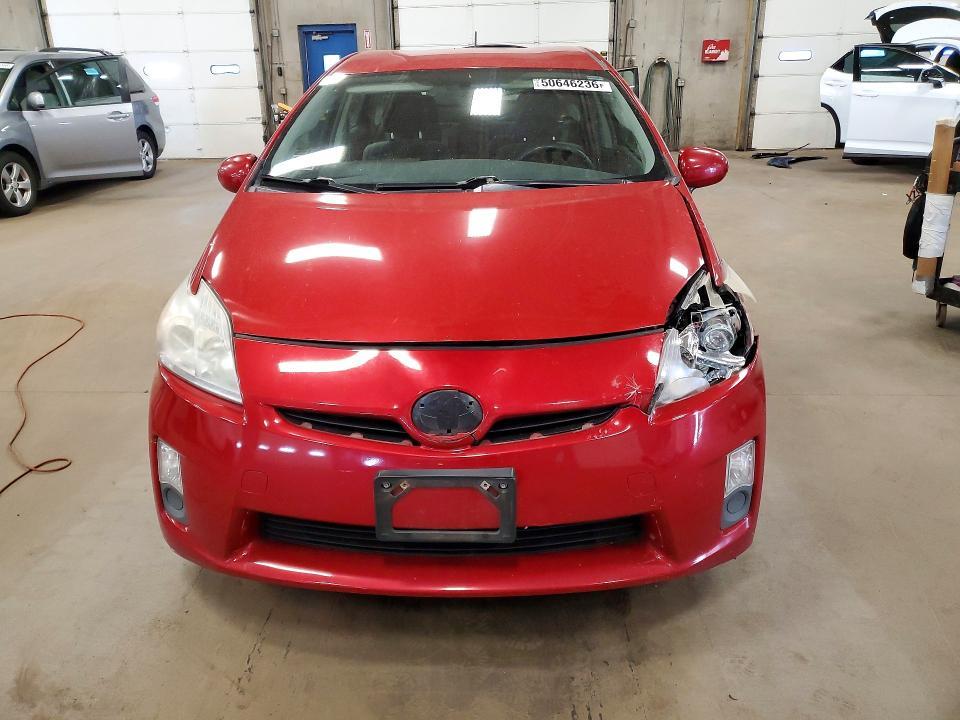 2010 Toyota Prius iii