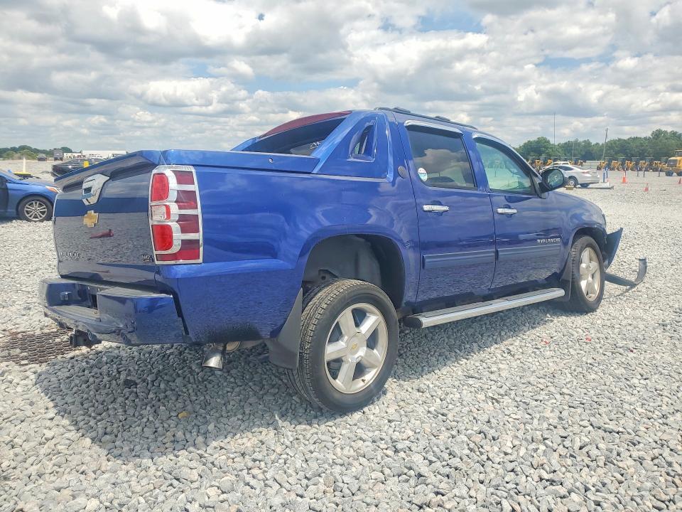 2013 Chevrolet Avalanche LT