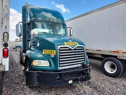 Mack Vehiculos salvage en venta: 2016 Mack CXU613 Semi Truck