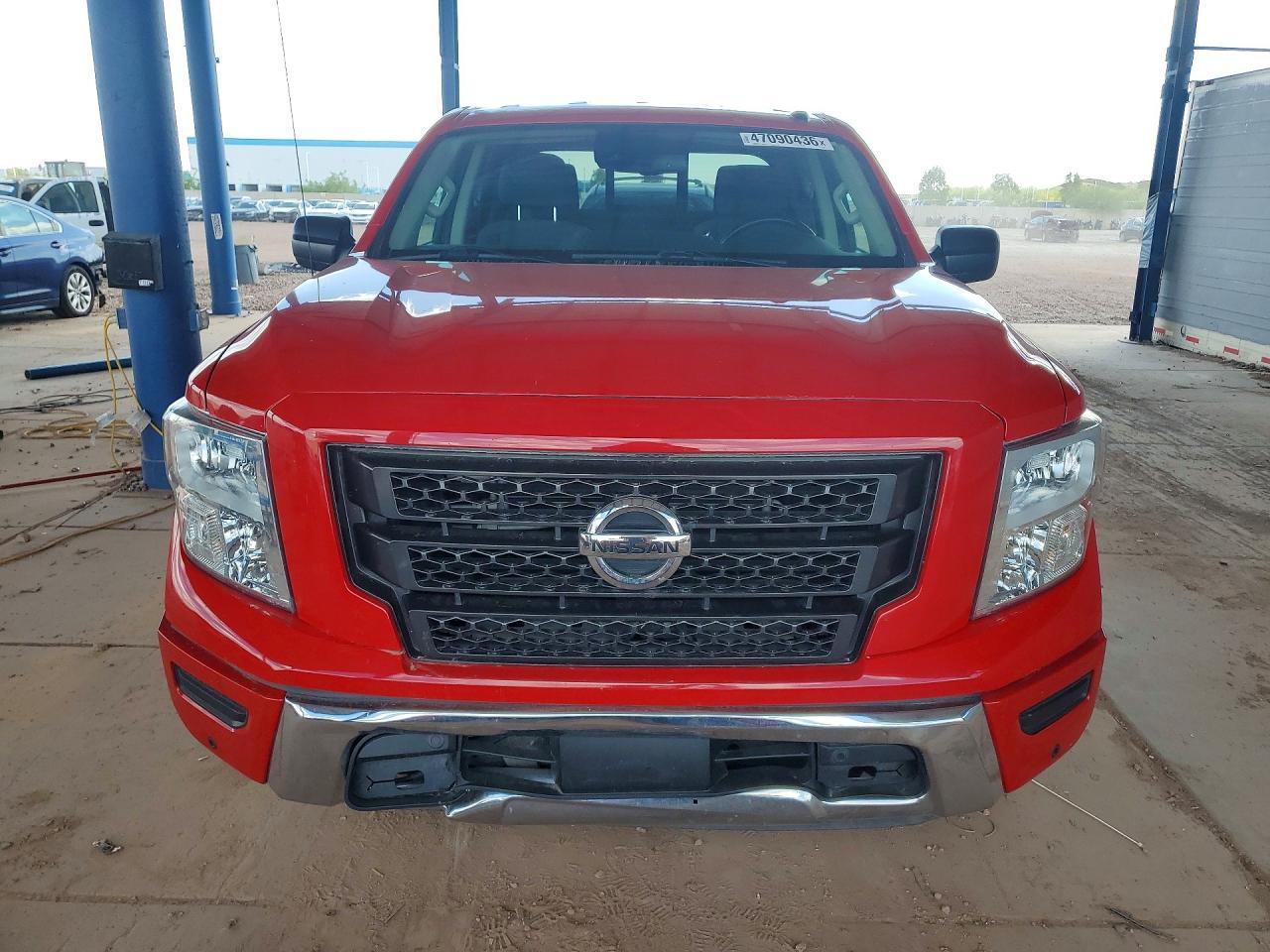 2021 Nissan Titan SV