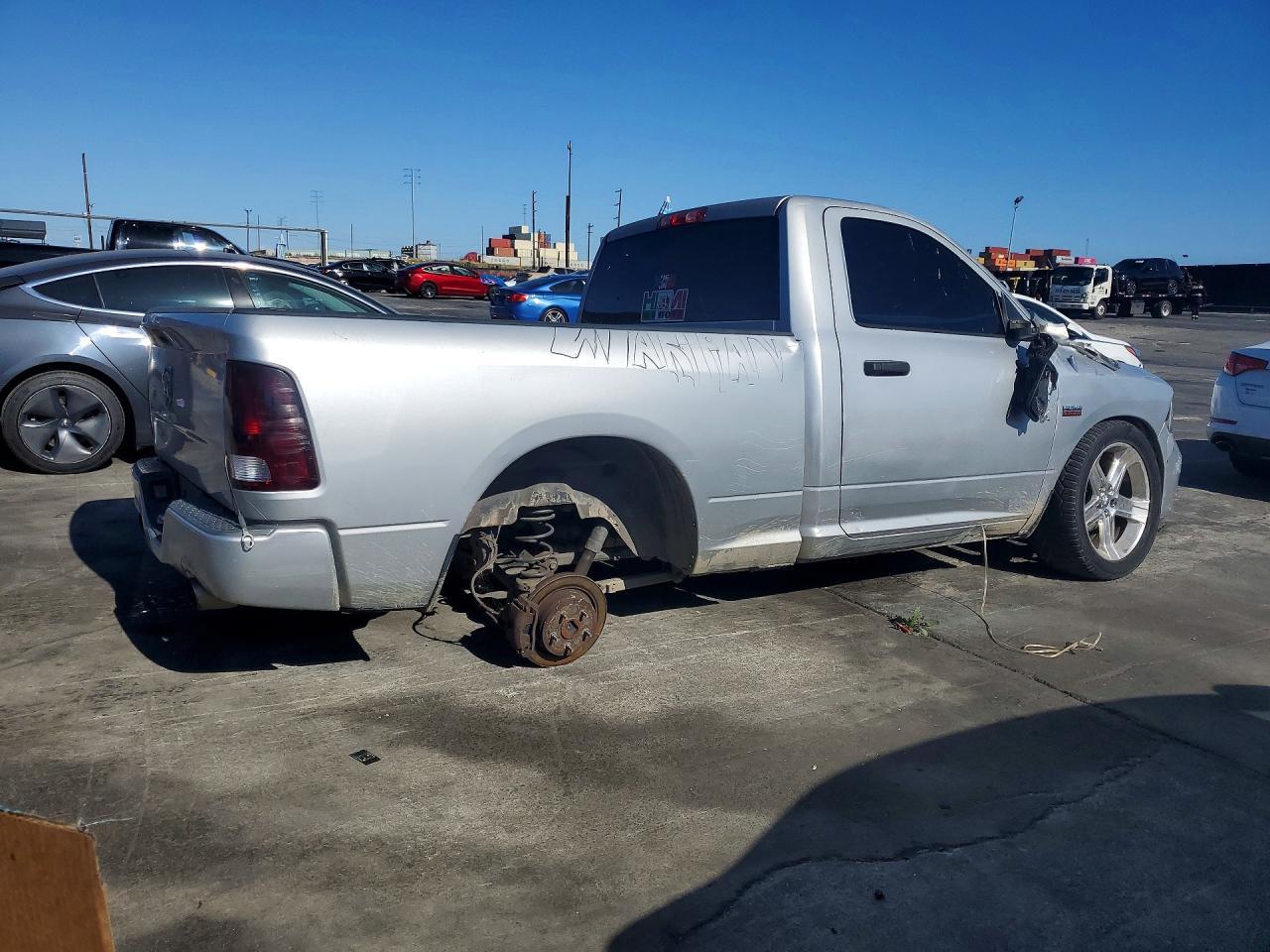 2013 Dodge Ram 1500 st