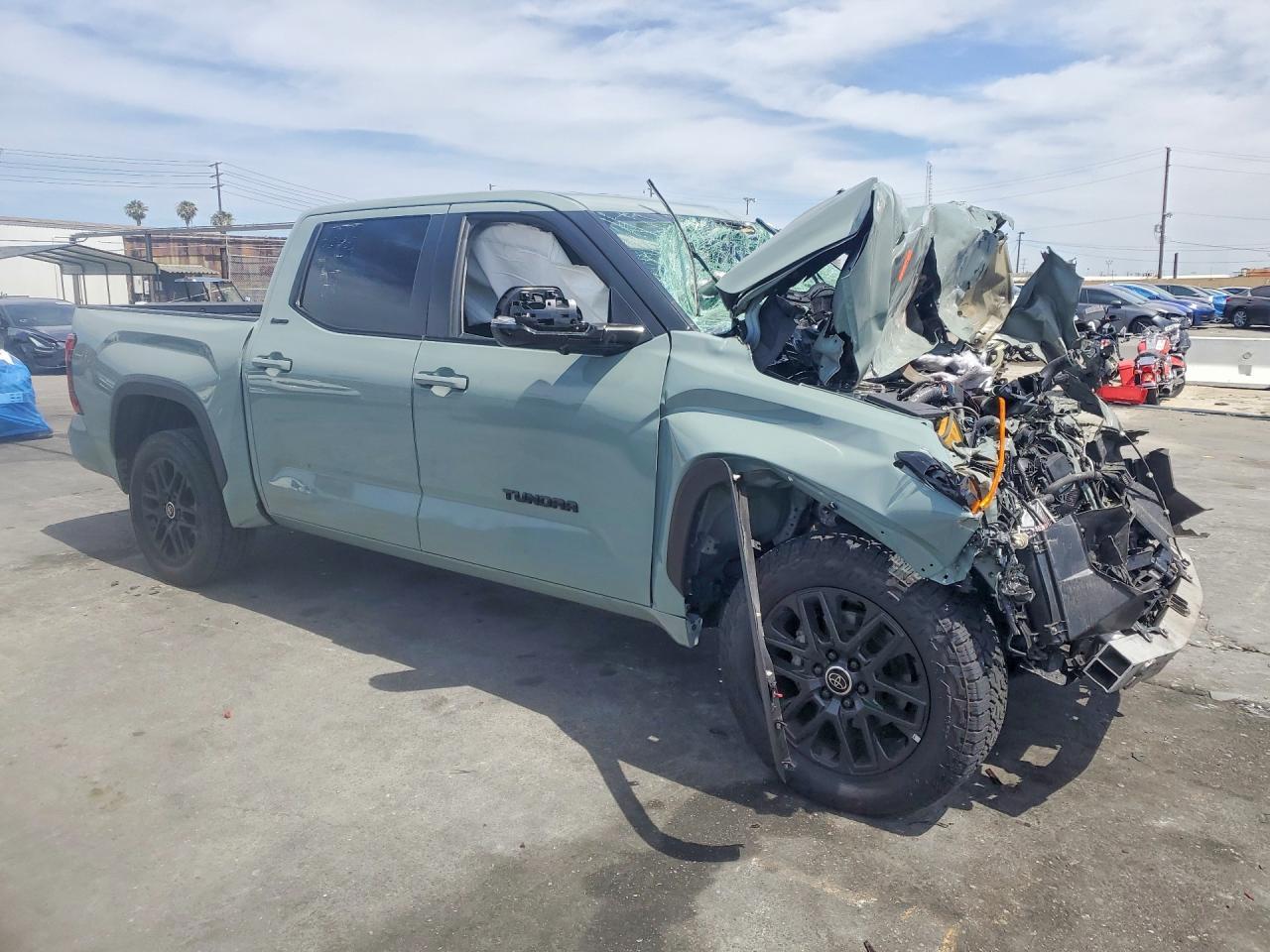 2024 Toyota Tundra Limited HV