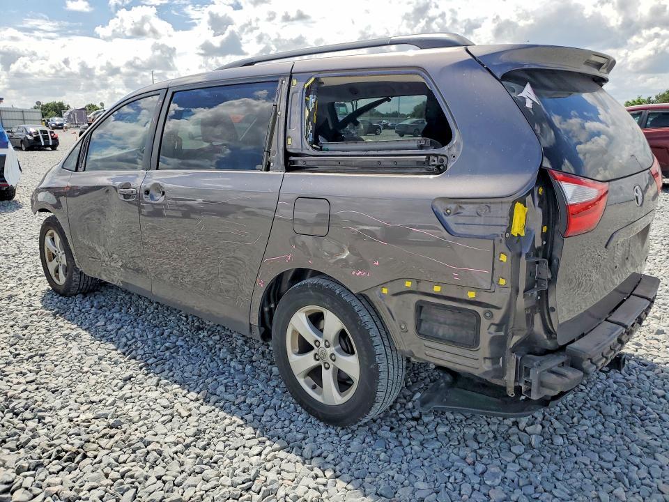 2016 Toyota Sienna le