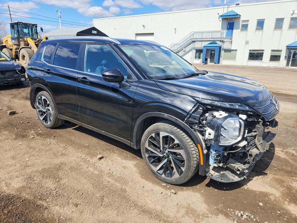 2022 Mitsubishi Outlander se