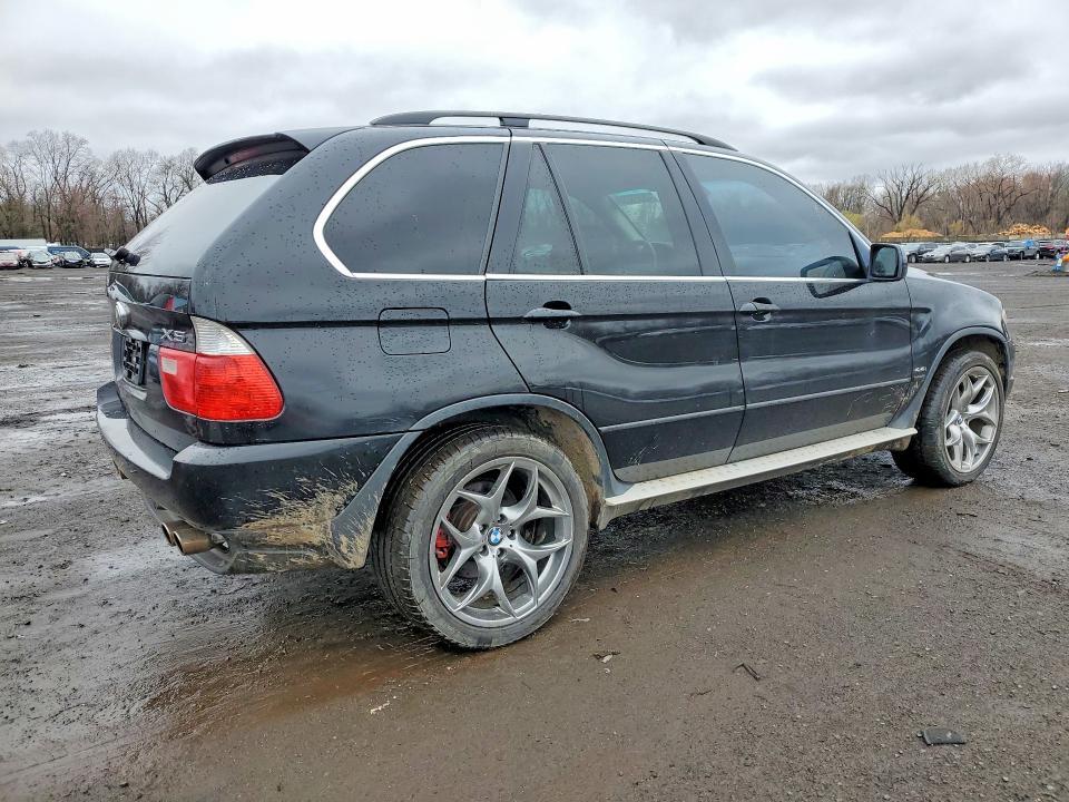 2005 BMW X5 4.4i