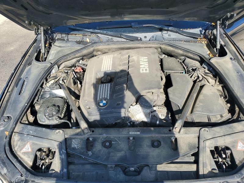 2011 BMW 528 i