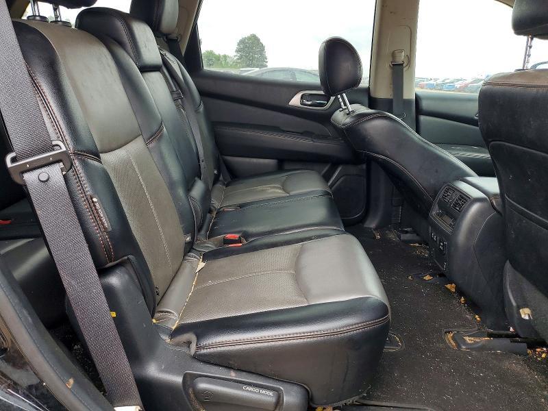 2019 Nissan Pathfinder sl