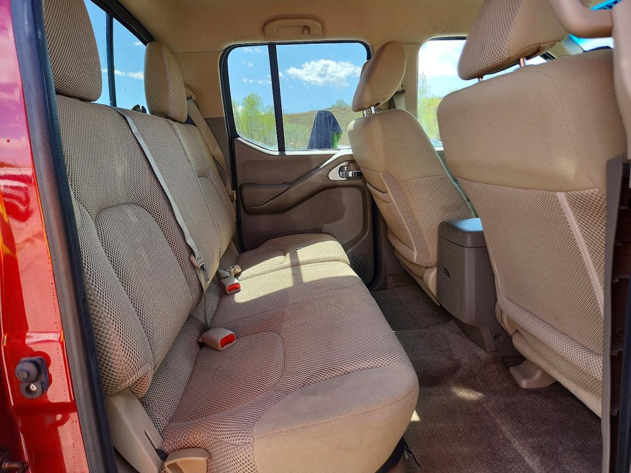 2015 Nissan Frontier SV