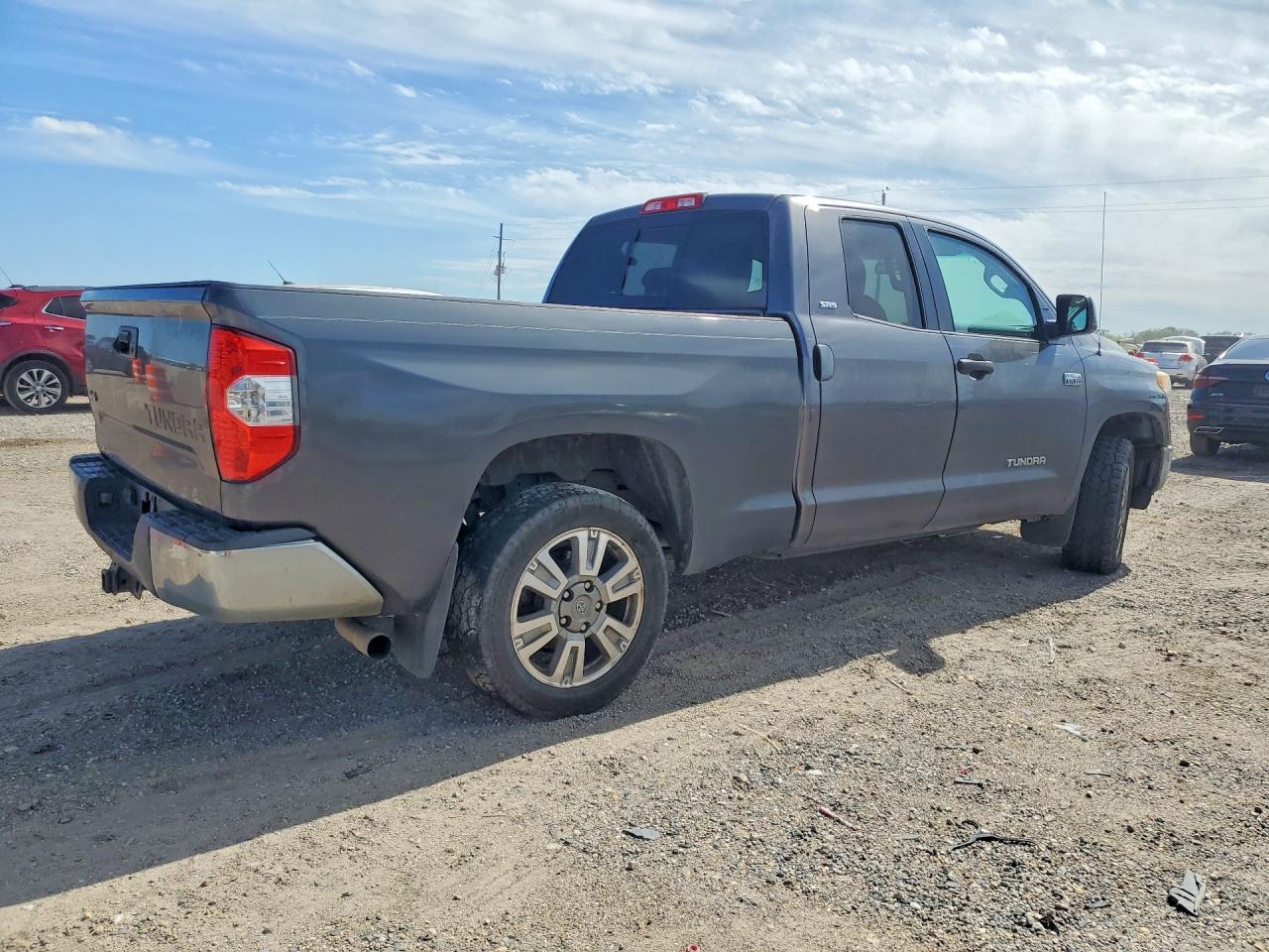 2014 Toyota Tundra SR5