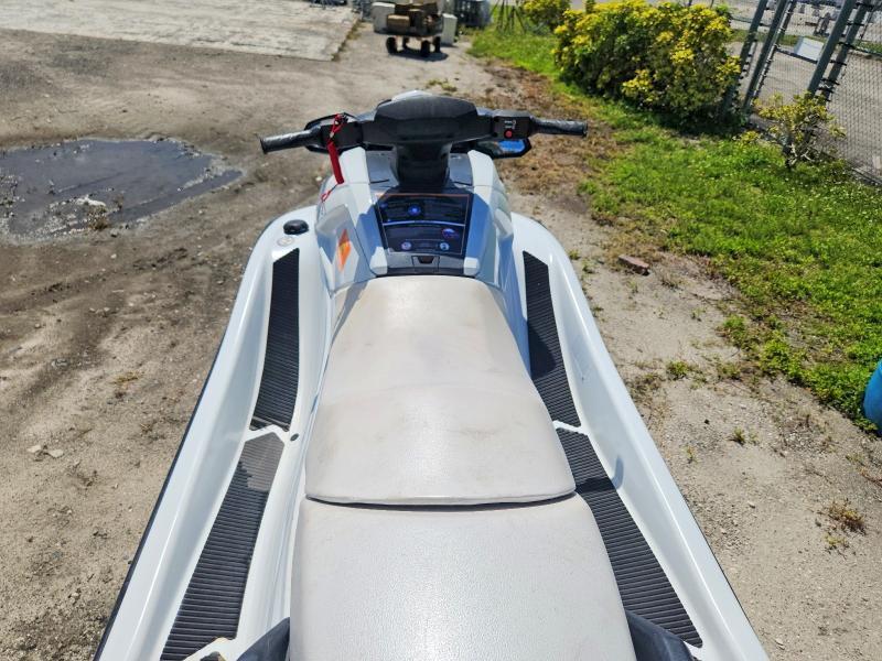 2025 YAM Yamaha VX