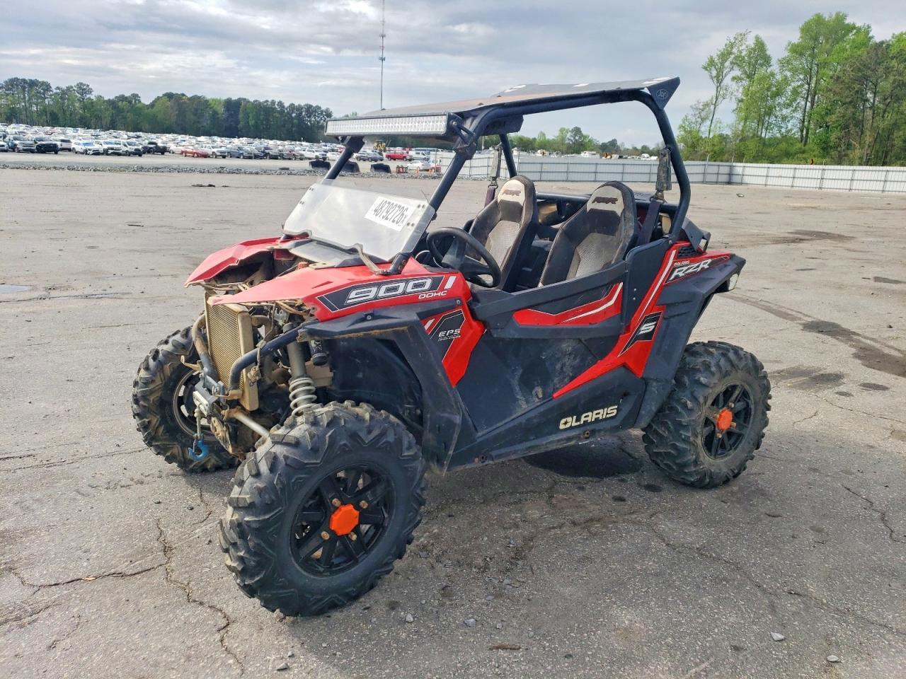 2015 Polaris RZR 900 Utility Vehicle