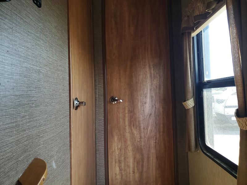 2015 Keystone Recreational Vehicle (RV)-Camper