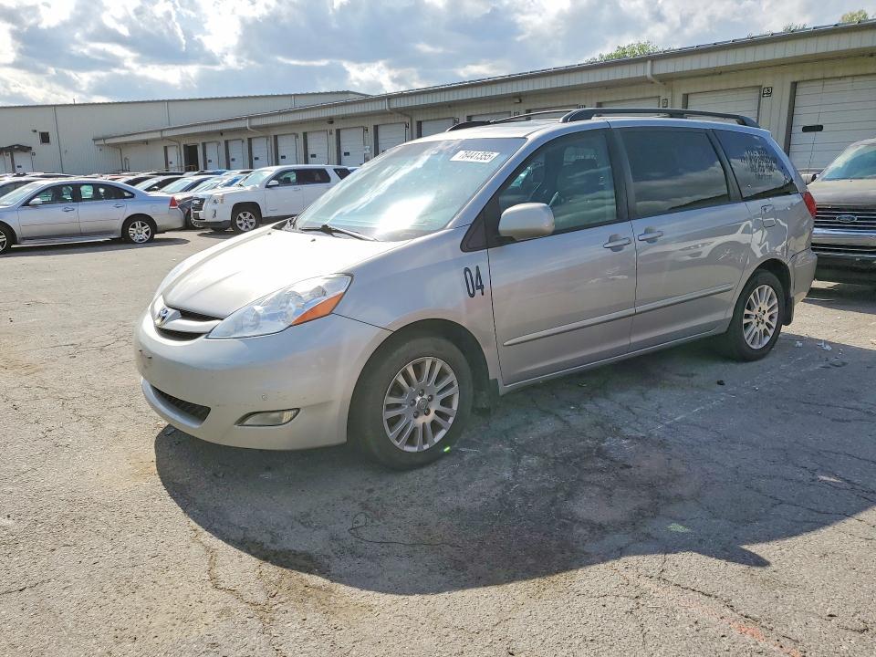2010 Toyota Sienna xle