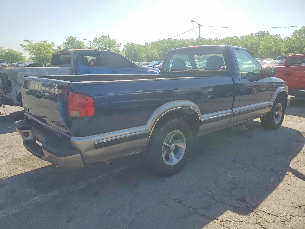 1999 Chevrolet S Truck S10